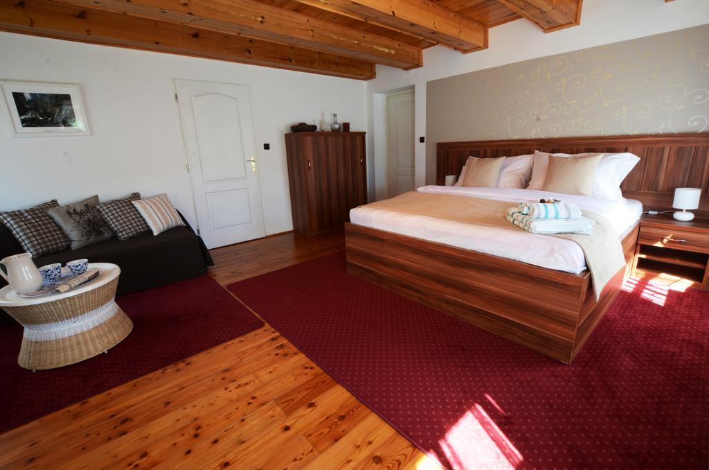 Pension Pod Morskym Okem Karlovice  외부 사진